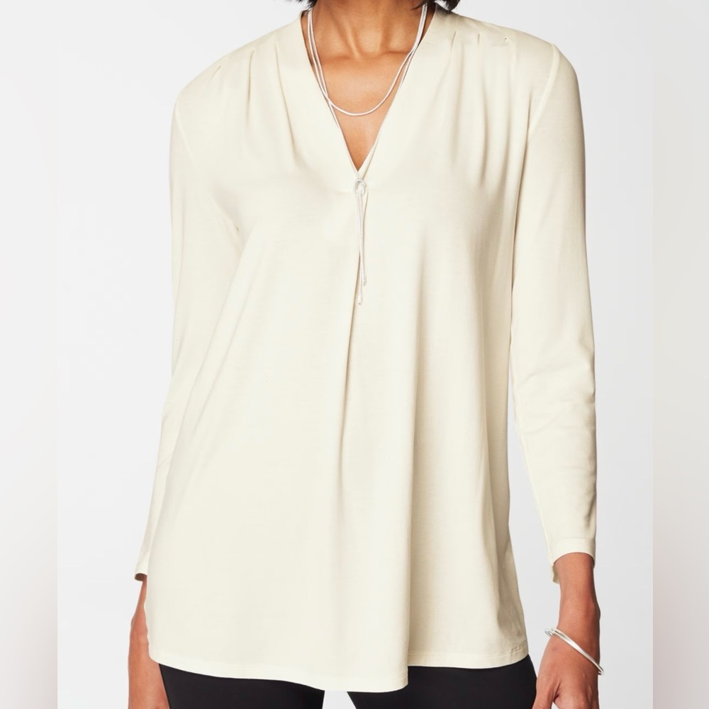 J. Jill wearever Cream XL V-Neck  lenzing ecovero viscose pleated elevated